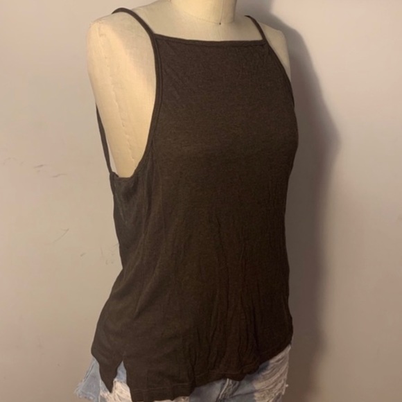 Emma and Sam LF High Neck Low Back Tank Top - Picture 4 of 15